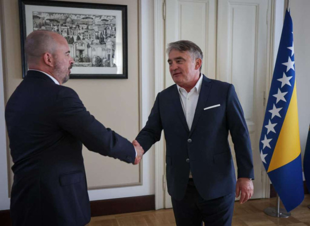 Komšić i Ginkel o intenziviranju američkih investicija u BiH