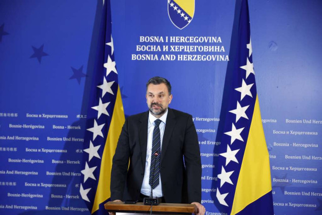 Konaković: Odgođeno izjašnjavanje o isticanju zastave EU u institucijama BiH