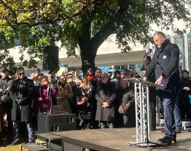 Konaković na otkrivanju spomenika Cvijet Srebrenice u Beču: Trajni podsjetnik na nevinost žrtava