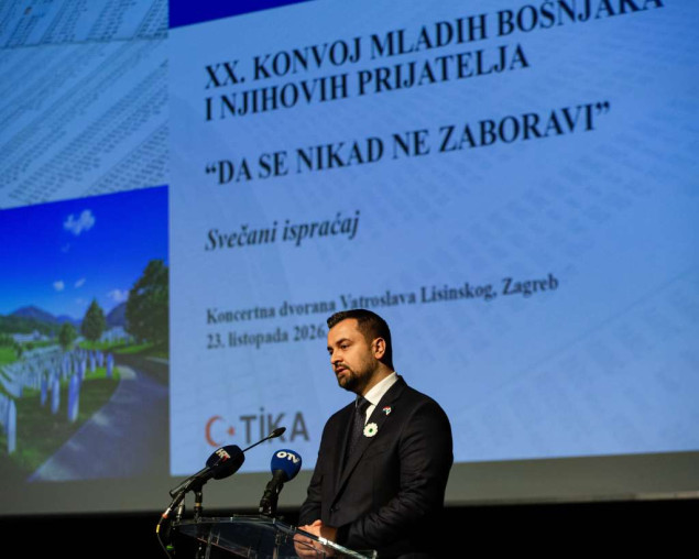 Dvadeseti Konvoj mladih Bošnjaka odaje počast žrtvama genocida u Srebrenici