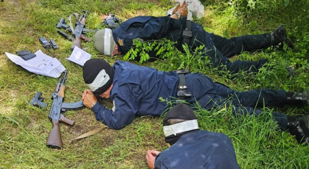 Određen pritvor uhapšenim kosovskim policajcima