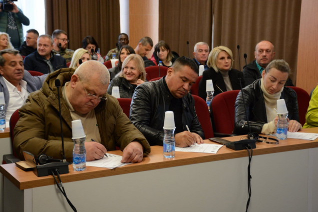 Deset poslanika Srpske liste predalo neopozive ostavke u Skupštini Kosova