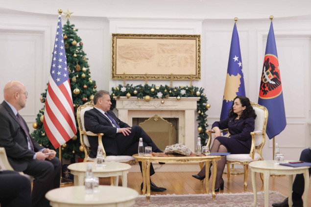 Osmani se sastala sa specijalnim izaslanikom SAD-a Escobarom