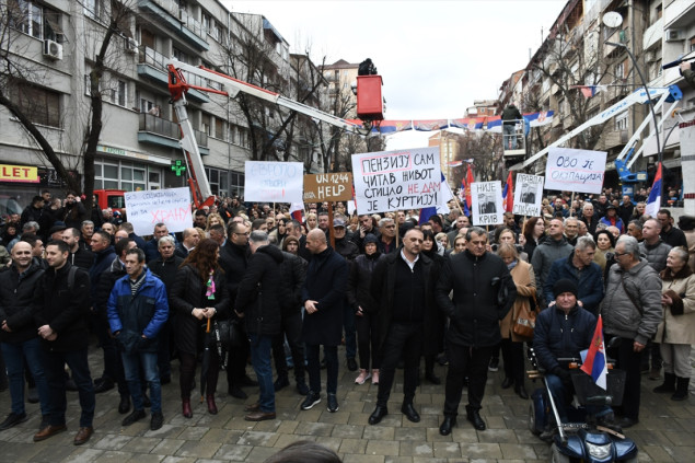Srbi sa protesta zatražili ukidanje odluke o zabrani upotrebe dinara
