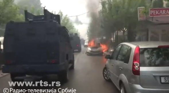 Vučić izdao naredbu da se podigne borbena gotovost Vojske Srbije