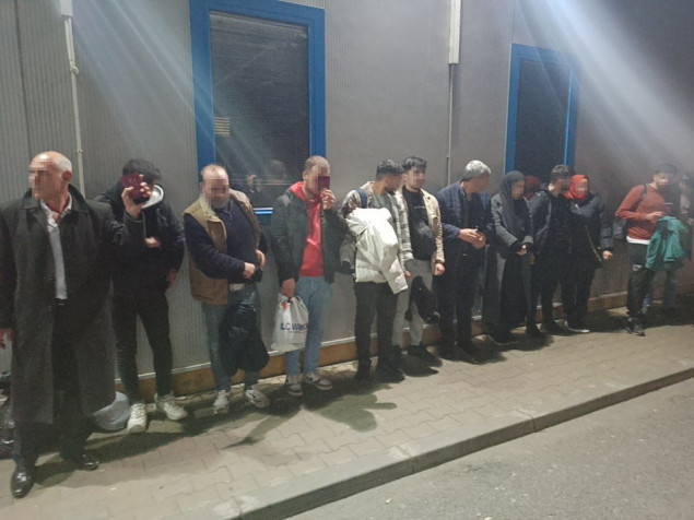 Pripadnici GP BiH spriječili krijumčarenje 12 državljana Turske pronađenih u hladnjači kamiona