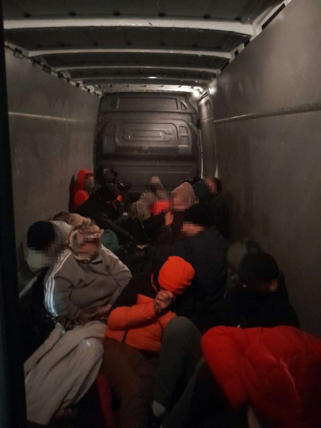 Državljani Poljske lišeni slobode zbog krijumčarenja 20 osoba afroazijskog porijekla