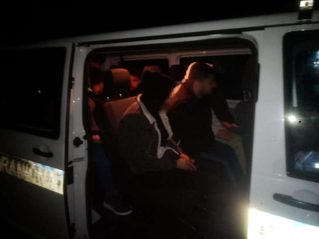 Granična policija u akciji hapšenja krijumčara migrantima