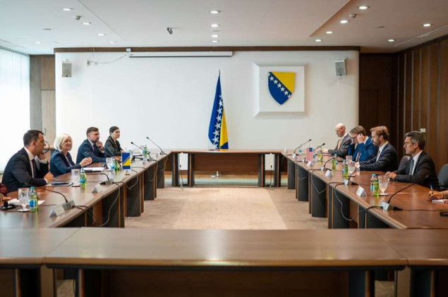 Krišto s Hanrahanom i Flemingom o euroatlantskom putu BiH i reformama