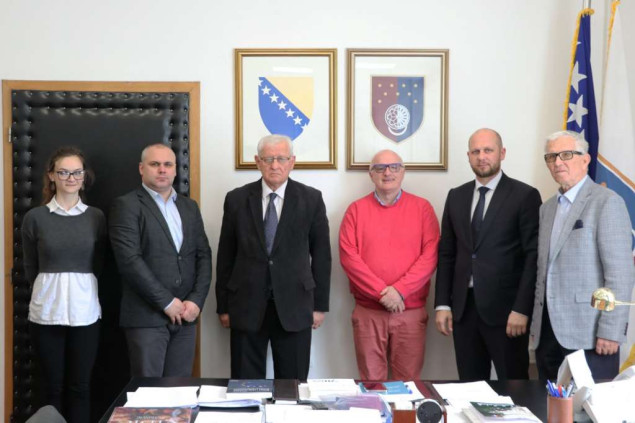 Okerić i eksperti o mogućnostima reforme nadležnosti i teritorijalne organizacije Sarajeva