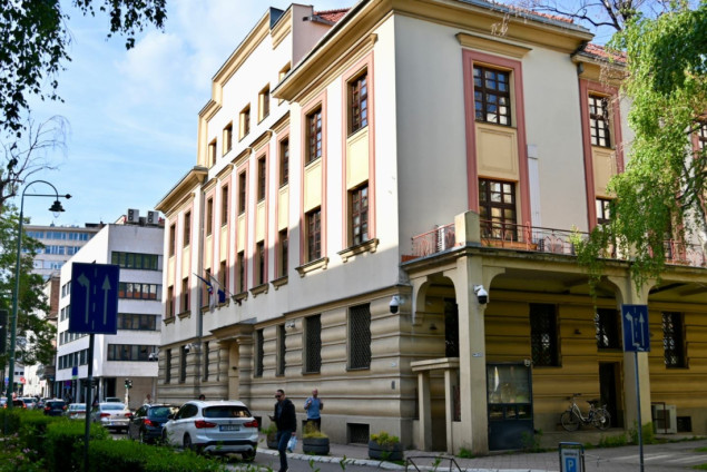 Potvrđena optužnica protiv dva muškarca koji su vrbovali djevojke na pružanje seksualnih usluga