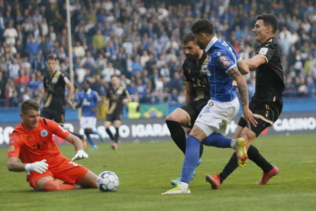 Nogometaši Zrinjskog, Veleža i Tuzla Cityja na korak do plasmana u polufinale Kupa BiH