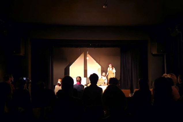 Drugi dan 21. TKT Festa odigrana predstava 'Sve to je iz kuće' BNP-a Zenica