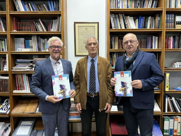 NUBBiH - Ovčina uručio priznanja nominiranim kandidatima za ALMA 2024