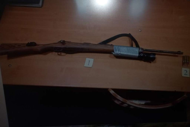 MUPZDK - Na području Zavidovića pronađeno i oduzeto vatreno oružje, privedene dvije osobe