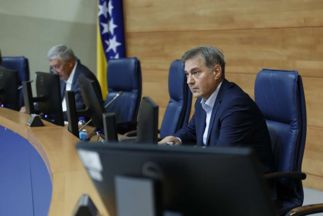 Zvizdić: Radmanovića je smijenila Dodikova antidejtonska i antievropska politika