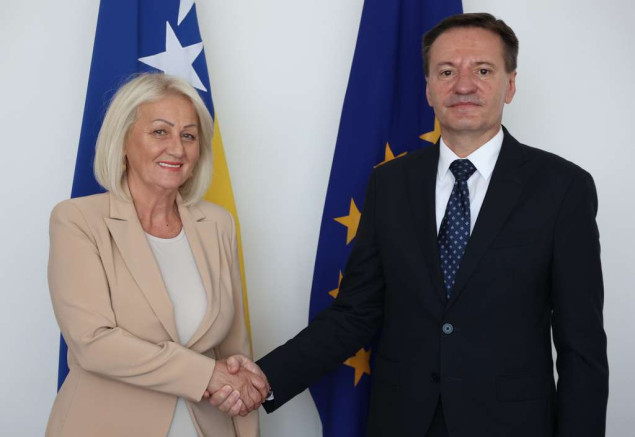 Krišto i Păcureţu: Bilateralni odnosi BiH i Rumunjske vrlo dobri i bez otvorenih pitanja
