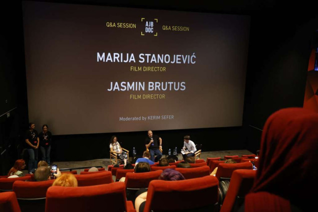 U okviru selekcije Smart DOC na ovogodišnjem festivalu AJB DOC prikazana dva filma