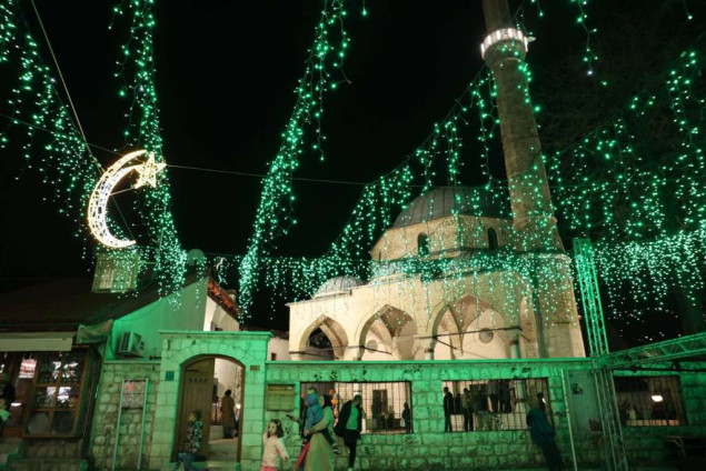 Merhamet i Pomozi.ba u ramazanskoj akciji doniranja iftara