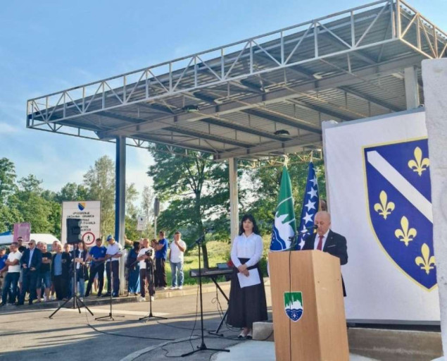 Lokmić prisustvovao obilježavanju Dana grada Cazina i godišnjice deblokade Bihaćkog okruga