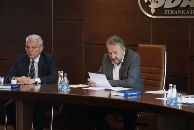 SDA: Oduzimanje mandata Dodiku važan korak, ali mora biti smijenjen i s pozicije predsjednika SNSD-a