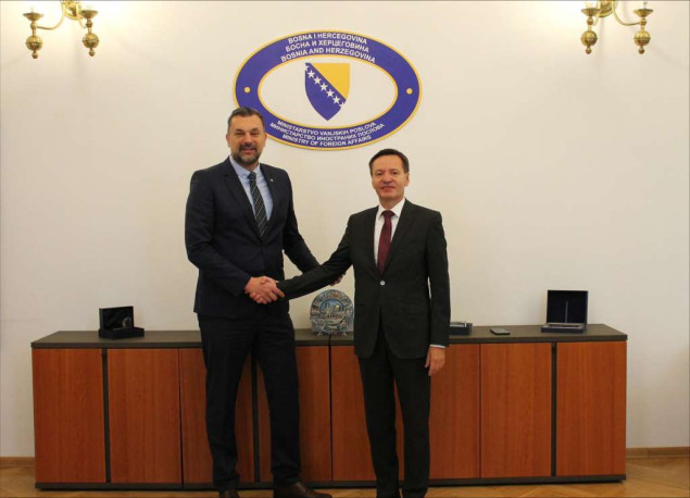 Ministar Konaković i ambasador Pacuretuo razgovarali o bilateralnim odnosima BiH i Rumunije