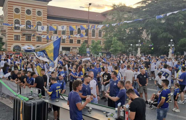 Mostarci s nestrpljenjem čekaju početak utakmice Švicarska – BiH