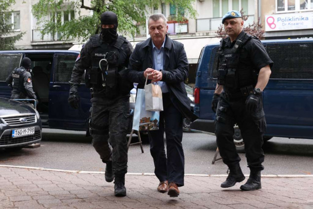 Zapečaćen stan u Sarajevu za koji je utvrđeno da pripada Ibrahimu Hadžibajriću