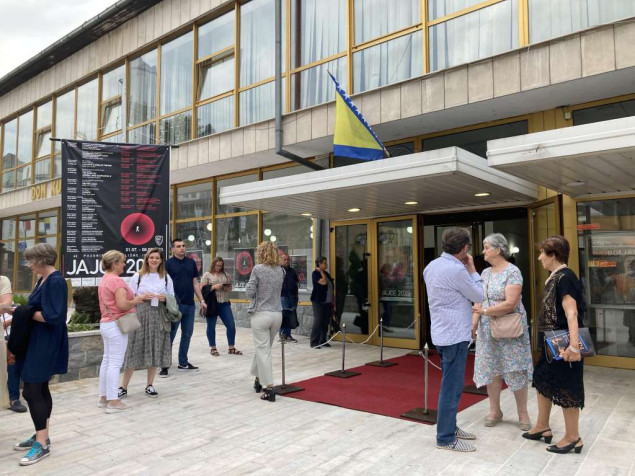 Direktori bh. pozorišta zatražili podršku za održavanje Pozorišnih igara u Jajcu