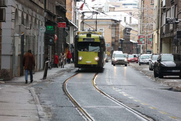 U Sarajevu saobraćaj ponovo uspostavljen, duga zadržavanja na graničnim prijelazima