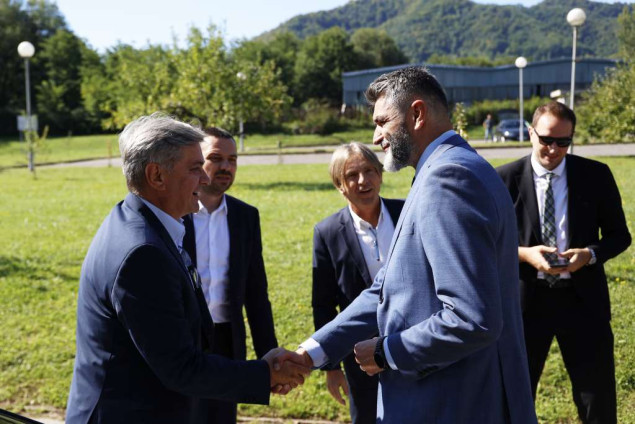 Zvizdić, Magazinović i Kojović u Srebrenici - Muzej genocida postaje ključna tačka edukacije i sjećanja