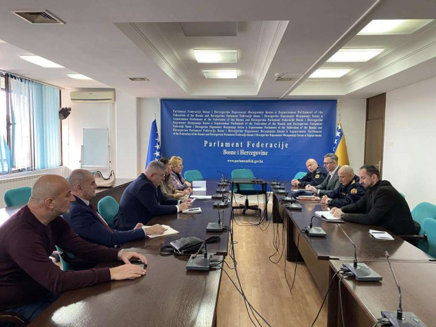 U Parlamentu FBiH sastanak o izmjenama Zakona o zaštiti od požara i vatrogastvu FBiH