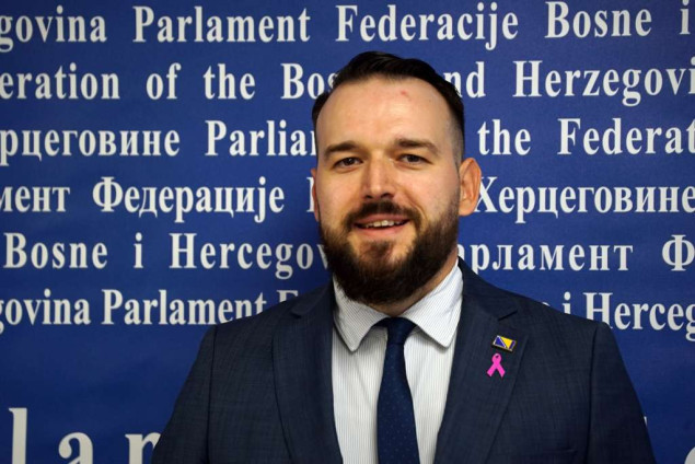 Odbor Predstavničkog doma smatra da zakon kojim je predviđeno da nedjelja bude neradni dan u FBiH može ići u daljnju proceduru