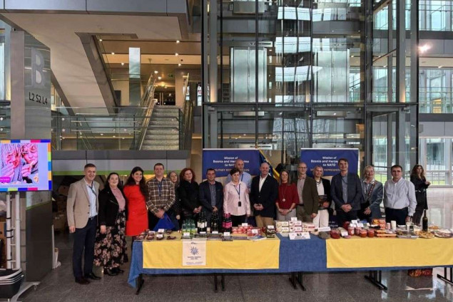 Vojni dio Misije BiH NATO učestvovao na humanitarnom događaju 'NATO Charity Bazaar 2025'