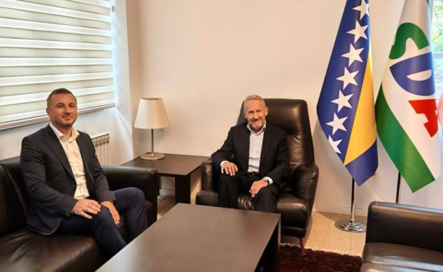 Izetbegović i Efendić razgovarali o procesu implementacije izbornih rezultata