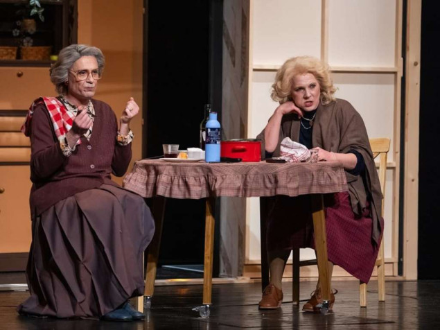 Hit komedija sarajevskog Pozorišta mladih "Ne daj se, generacijo" ponovno u Mostaru