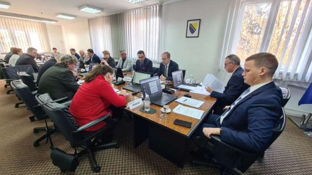 Vlada TK najavila refundaciju troškova prijevoza za učenike i studente, razmatra dugoročno rješenje