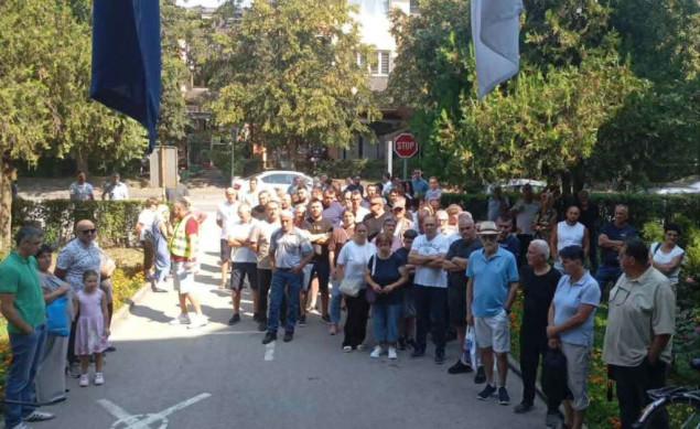 Građani Goražda ponovo pred Gradskom upravom zbog problema sa vodosnabdijevanjem
