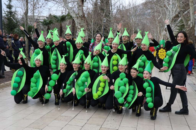Mostarski karneval: Vesela povorka prodefilirala gradom