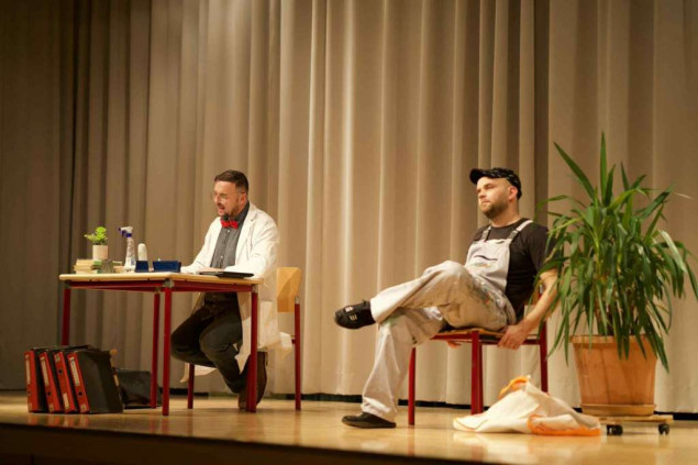 Predstava 'Ko je lud? izvedena u Gradskoj dvorani u Linzu