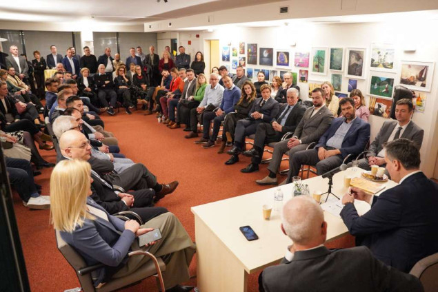 Bećirović u Briselu razgovarao s predstavnicima udruženja bh. dijaspore