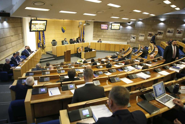 PD PFBiH - Okončana zastupnička rasprava, opozicija optužila vladajuće za neučinkovitost