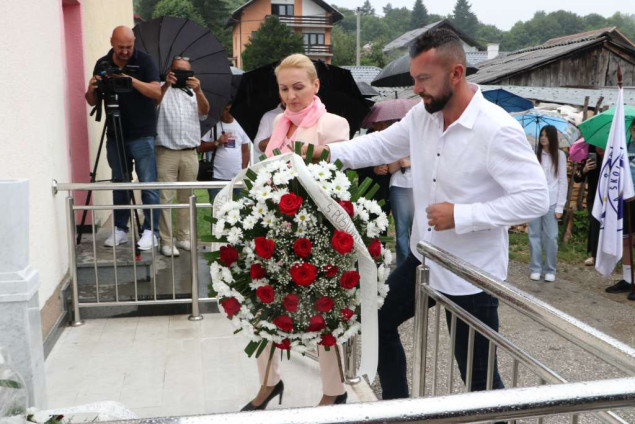 Obilježena 32. godišnjica ubistva sedam sugrađana kod škole u Tarčinu