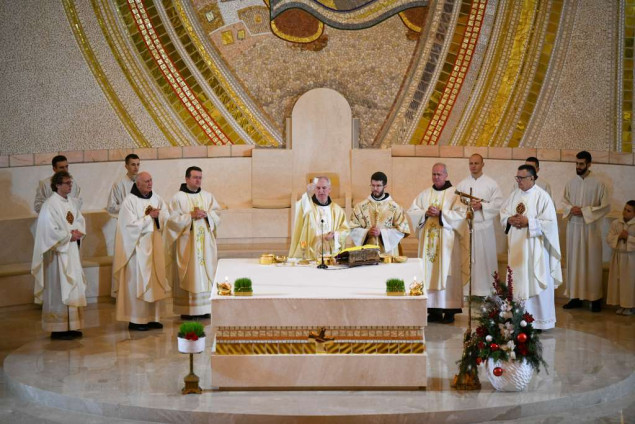 Polnoćke diljem BiH označile početak proslave Božića