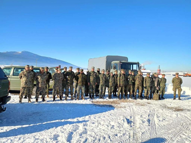 Oružane snage u Bosanskom Petrovcu pomažu u raščišćavanju puteva