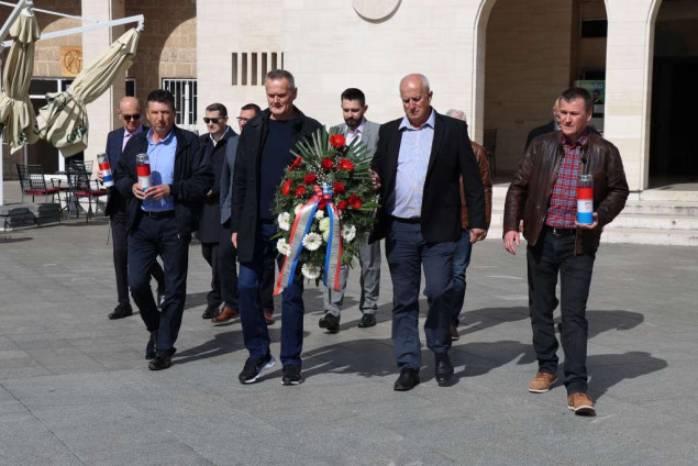 Mostar: Hrvatski logoraši obilježili 29. godišnjicu raspuštanja 'IV. osnovna škola'