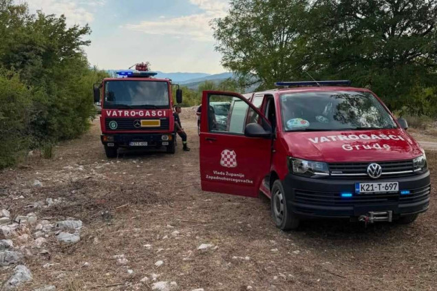U Zapadnohercegovačkom kantonu zabilježeno više požara trave i niskog rastinja
