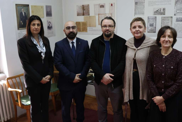 Hasanović u posjeti NUBBiH: Razgovor o statusu i značaju državne biblioteke