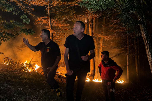Požar na Plješevici: Dizdarić obišao požarište, moguća odluka o angažmanu helikoptera OS BiH