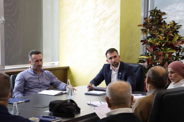 Ministar Delić s predstavnicima penzionera i Zavoda PIO: Zajednički poboljšati status penzionera